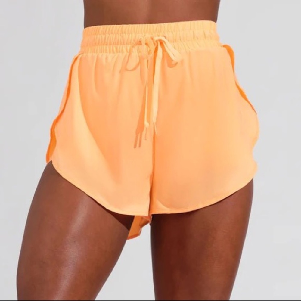 Lifesaver Short
Peach Rings